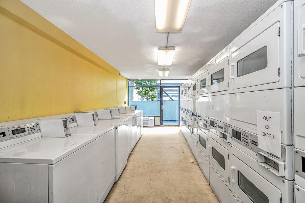 Landmark Resort King Suite Unit 710 Beautifully Updated Sleeps 4 Myrtle Beach Exterior foto